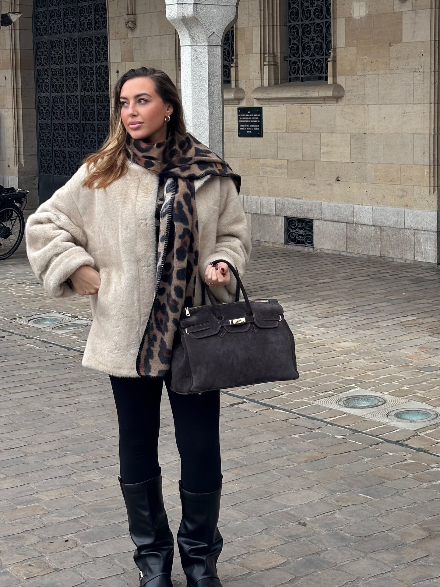 Manteau Oversize Fourrure Douce – Beige